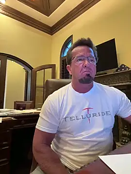 sluttydylan online show from April 21, 2:04 am