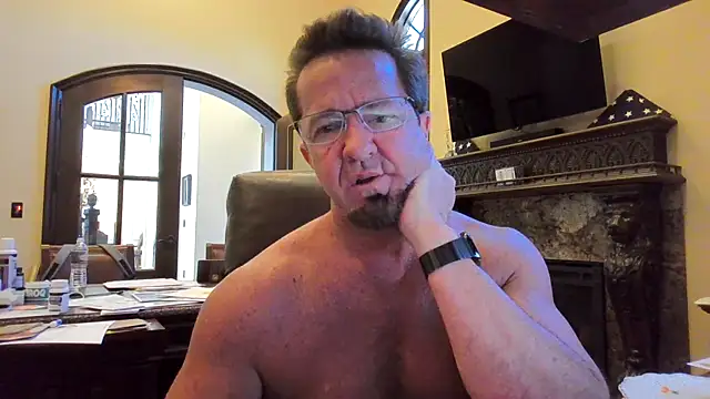 sluttydylan online show from April 21, 6:12 pm