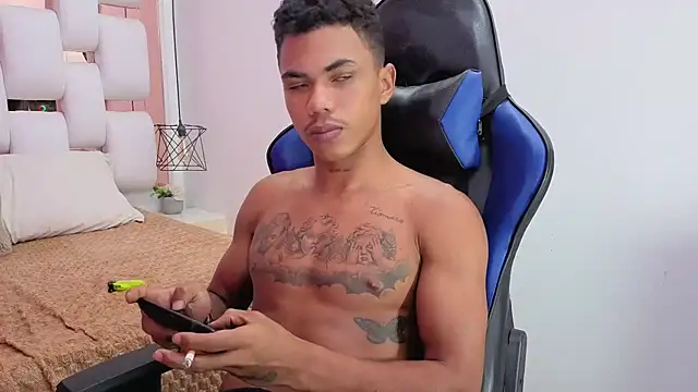 Snapshot of scarce_candy69 chatting on November 16, 5:46 am scarce candy69 online show from November 16, 5:46 am