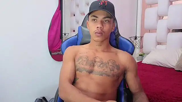 Snapshot of scarce_candy69 chatting on November 24, 2:44 am scarce candy69 online show from November 24, 2:44 am