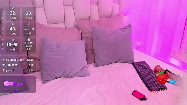 jade reeed online show from December 16, 3:40 am