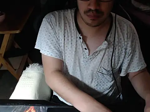 thealfawolf01 online show from December 15, 1:43 pm