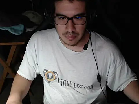 thealfawolf01 online show from January 5, 3:43 am