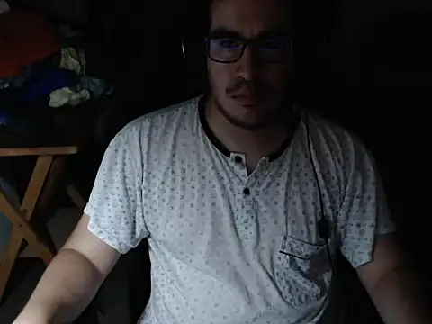 thealfawolf01 online show from January 7, 11:45 pm