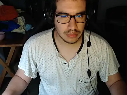 thealfawolf01 online show from January 8, 12:26 pm