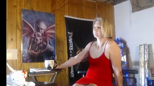 JamieBottoms online show from April 8, 1:00 pm