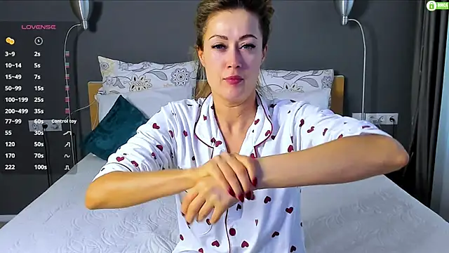 PannaDakota online show from February 13, 5:58 am