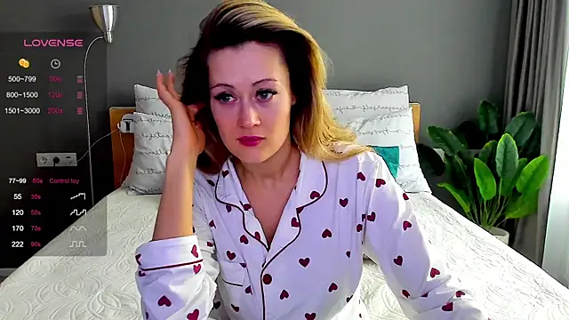 PannaDakota online show from March 18, 6:03 am