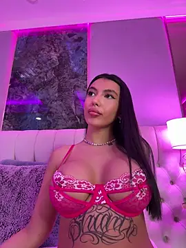 Snapshot of AishaDevoe chatting on March 5, 1:52 am AishaDevoe online show from March 5, 1:52 am