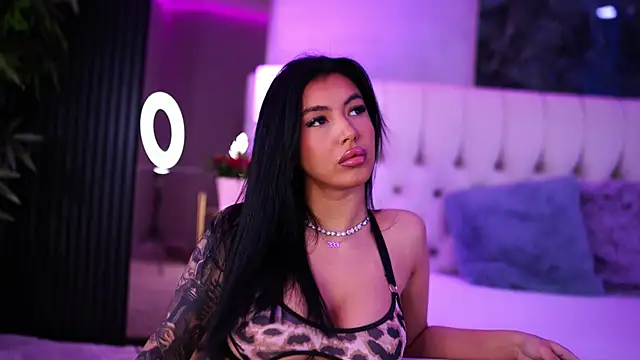 Snapshot of AishaDevoe chatting on March 9, 7:26 pm AishaDevoe online show from March 9, 7:26 pm