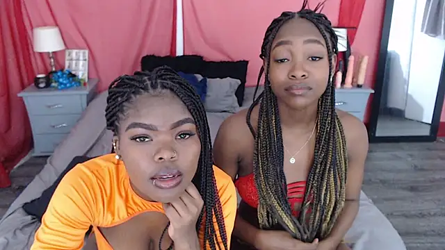 AdelynYasmin online show from March 4, 1:59 pm