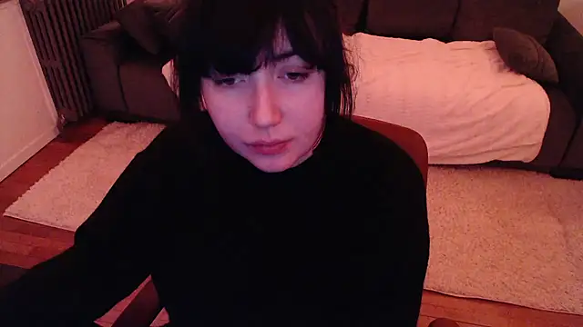 Lynylou online show from January 27, 2:20 am