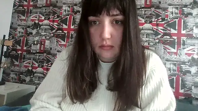 Lynylou online show from October 31, 12:28 pm