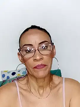 BarbaraMature online show from December 15, 6:04 pm