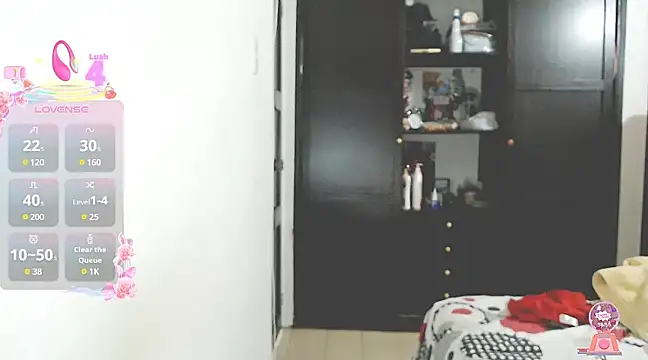 Snapshot of tifany19_ chatting on March 6, 2:30 am tifany19 online show from March 6, 2:30 am