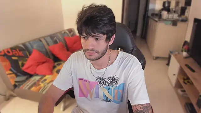 Snapshot of justin_stark7 chatting on October 27, 11:20 pm justin stark7 online show from October 27, 11:20 pm