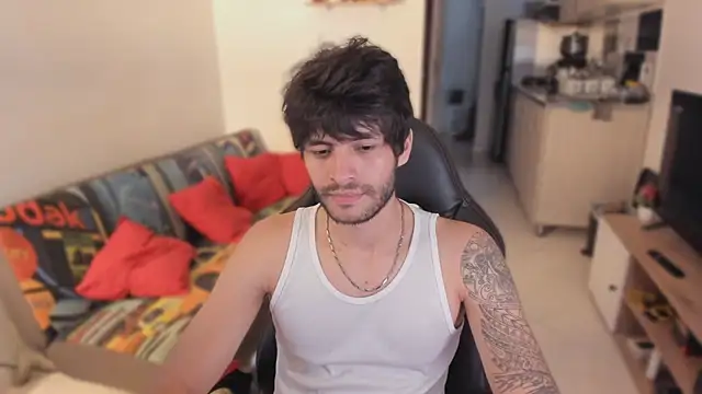 Snapshot of justin_stark7 chatting on October 28, 9:06 pm justin stark7 online show from October 28, 9:06 pm