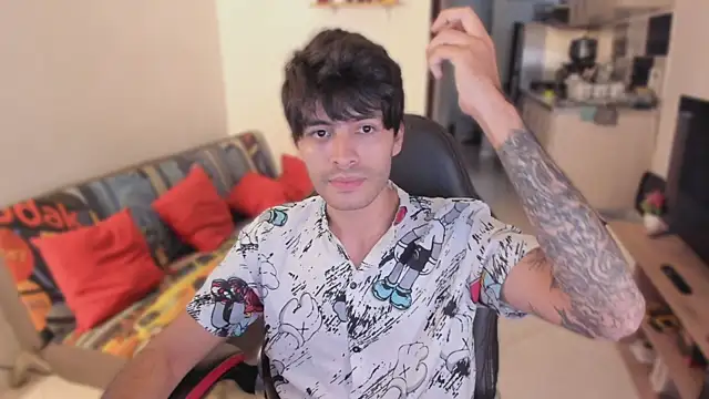 Snapshot of justin_stark7 chatting on November 3, 9:05 pm justin stark7 online show from November 3, 9:05 pm