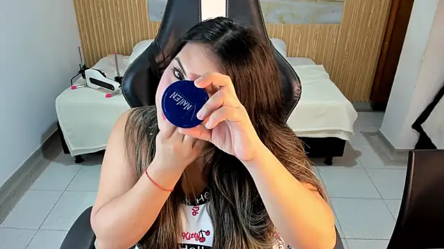 samy 19  online show from December 4, 11:08 am