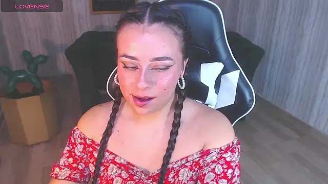 Georgina 1t online show from March 13, 12:35 pm