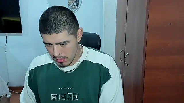 Baltazar Dupont online show from October 29, 2:58 am