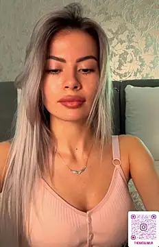 Natalimuur online show from November 19, 3:01 pm