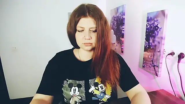 Snapshot of Lizzy_Love chatting on May 21, 8:54 am Lizzy Love online show from May 21, 8:54 am