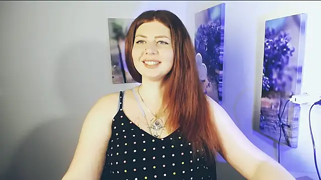 Snapshot of Lizzy_Love chatting on June 2, 9:00 am Lizzy Love online show from June 2, 9:00 am