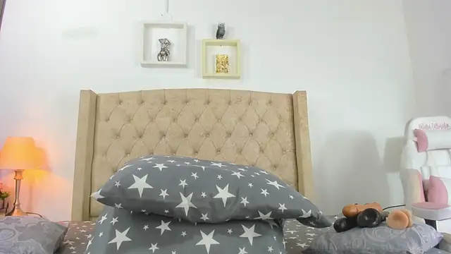 allisson m online show from February 10, 12:08 pm