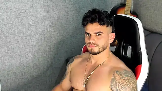 Ricardogo19 online show from November 1, 10:45 pm