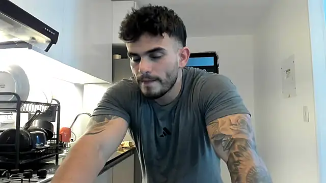 Ricardogo19 online show from December 5, 2:31 am