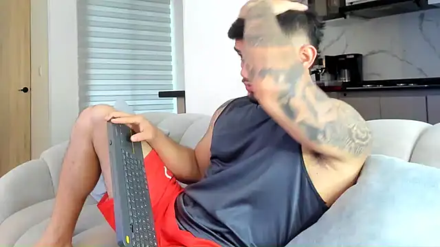 Ricardogo19 online show from April 18, 8:42 pm