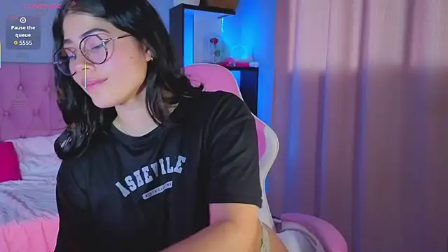 LoaLuxury online show from October 2, 7:21 pm