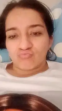 Snapshot of Emelyross_ chatting on March 21, 1:01 pm Emelyross online show from March 21, 1:01 pm