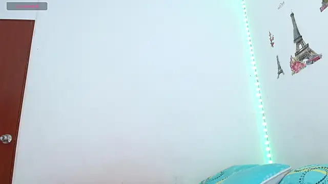 Emelyross  online show from February 18, 5:42 pm