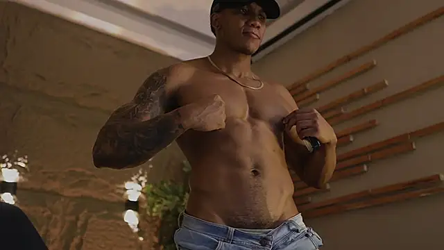 Logan Varela online show from January 11, 12:37 am