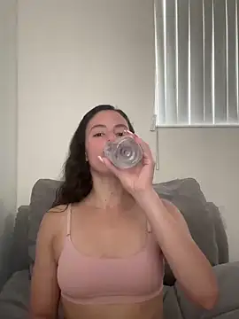 brookehoneynina online show from March 17, 6:42 pm