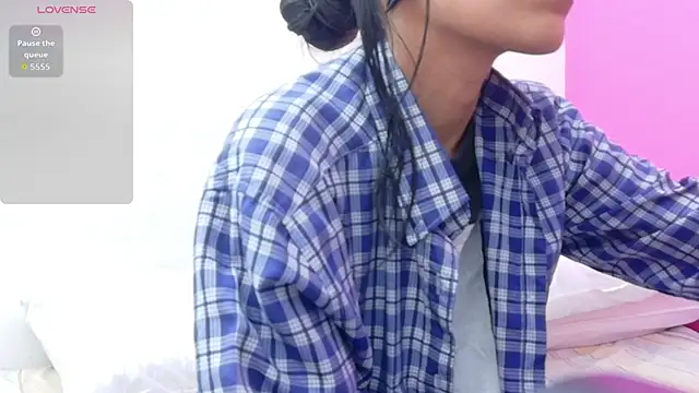 yourcuteneighbourr online show from February 25, 2:54 am