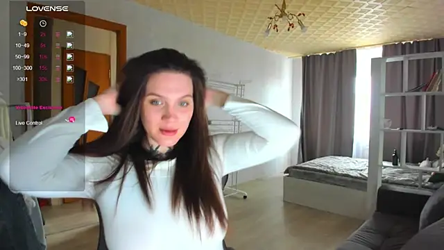 AizaRose online show from April 6, 6:58 am