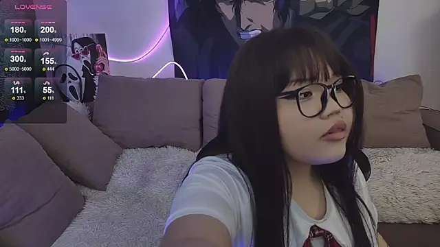 Snapshot of LeyaKan chatting on January 11, 10:40 pm LeyaKan online show from January 11, 10:40 pm