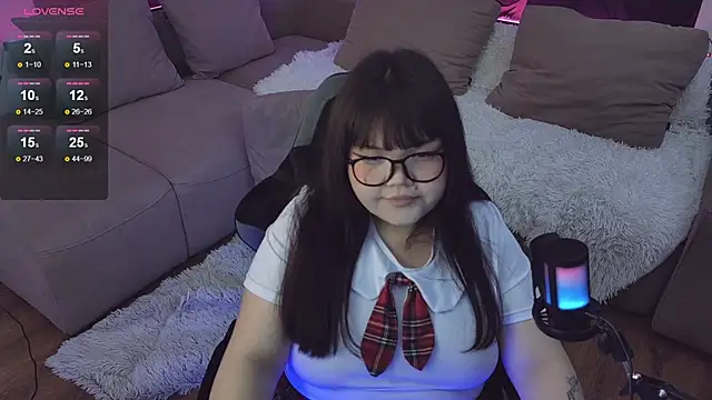 Snapshot of LeyaKan chatting on January 12, 7:42 pm LeyaKan online show from January 12, 7:42 pm