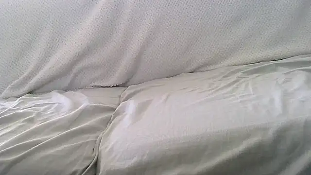 Snapshot of petardroutier chatting on November 11, 9:53 am petardroutier online show from November 11, 9:53 am