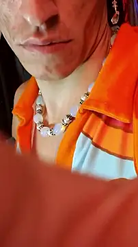 Snapshot of gurlnips chatting on September 12, 2:50 pm gurlnips online show from September 12, 2:50 pm