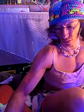 Snapshot of gurlnips chatting on September 26, 10:03 pm gurlnips online show from September 26, 10:03 pm