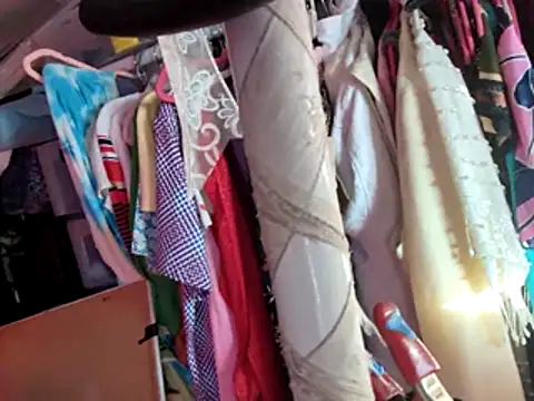 Snapshot of gurlnips chatting on November 19, 10:10 pm gurlnips online show from November 19, 10:10 pm