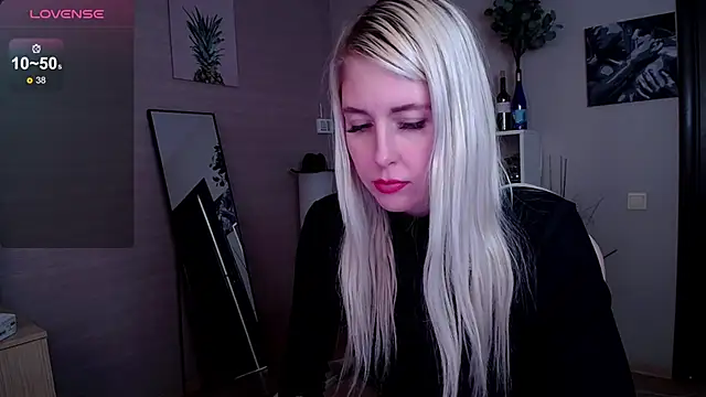 Mermaid N online show from March 18, 7:52 am