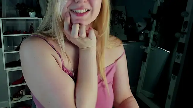 Rebecca Kelly online show from December 22, 2:30 am