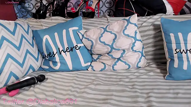 sara love89 online show from January 29, 6:39 pm