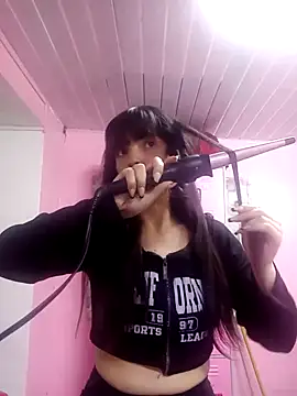 Snapshot of sailor_moon07 chatting on January 5, 3:32 am sailor moon07 online show from January 5, 3:32 am