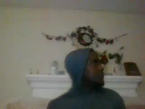 Snapshot of Hugedick0071 chatting on December 6, 11:57 pm Hugedick0071 online show from December 6, 11:57 pm